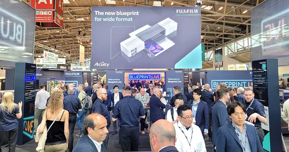 Fujifilm demonstrates ink savings and secures early sales of its Acuity printers at FESPA 2023.