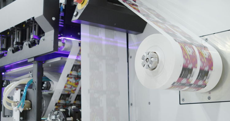 BOBST did not participate in the first digital wave. But then, back in 2017, the digital printing Competence Center of BOBST was created. The intent was to explore and deliver the next innovations to transform packaging production.