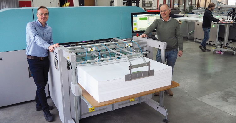 Dutch printer’s investment in the Acuity B1 with a white ink option, has led to reliable high quality output and a positive return on investment.