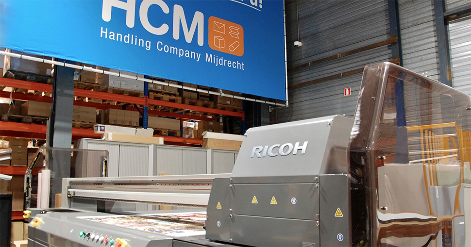Dutch business Handling Company Mijdrecht has been able to significantly expand its service offering following the installation of its new Ricoh Pro T210 UV flatbed.