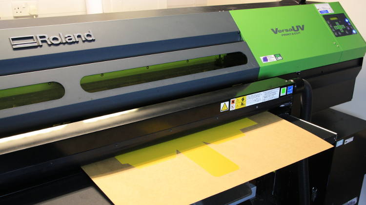 Since installing one of Europe’s first VersaUV LEC-540 printer/cutters in 2010, Beams International continue to produce high-quality mock-ups for the busy retail market. 