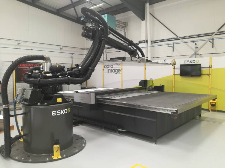 ESK pr1210rf US Open House at Data Image Robotic Material Handler in action with Kongsberg C