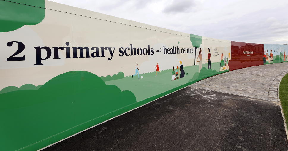 Industry-leading graphics firm, MacroArt has recently completed a challenging 250 metre production and installation project.
