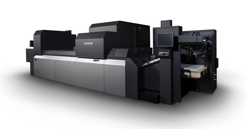 Fujifilm and KAMA join forces to present a collaboration of world-class digital print at interpack 2023.