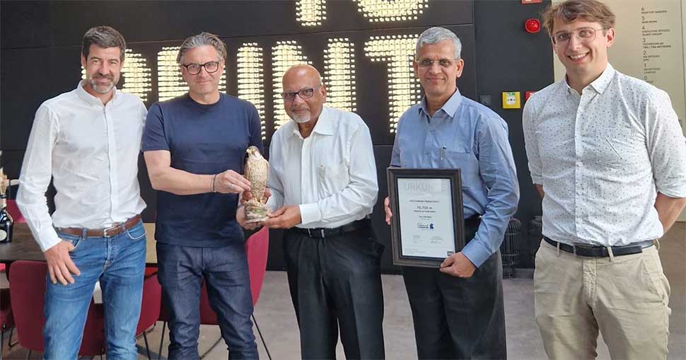 Kimoha has built a reputation for delivering innovative and sustainable label and packaging solutions across various industries.