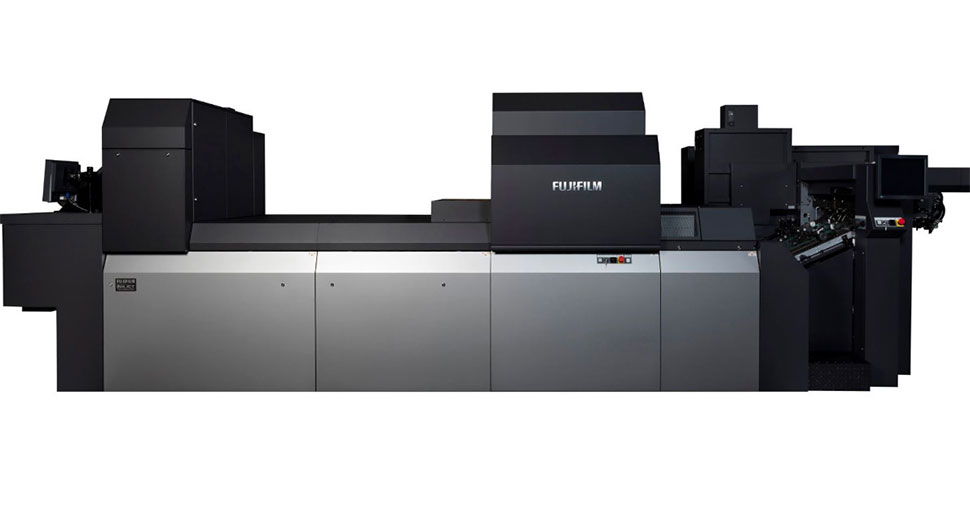 Fujifilm partners with Hungary-based dealer Hesse Trade.