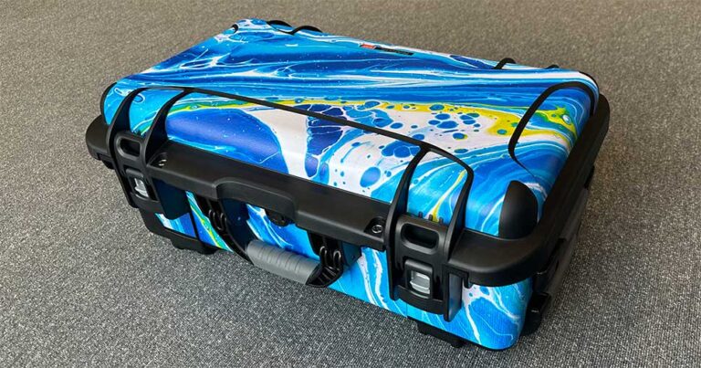 Roland DG personalised SAM Cases with Roland DG VersaUV LEC2 S-Series flatbed printer and the VersaUV LEC2-640.