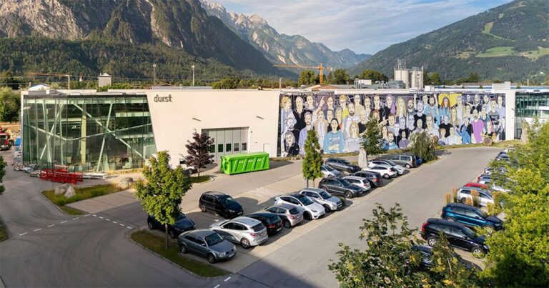 A success story: 25 Years of Durst Group branch in Lienz.